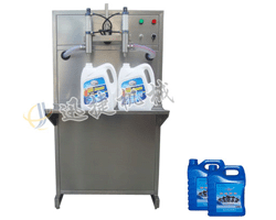 瓶裝玻璃水灌裝機-定量玻璃精灌裝機